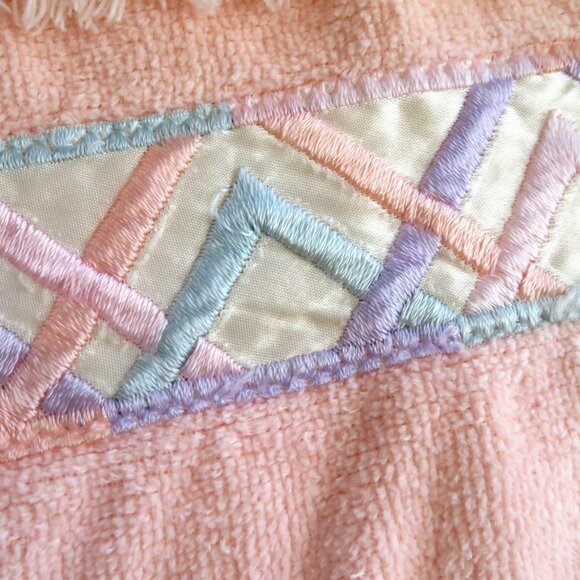 New Vintage 1987 Bath Towel Set 8pc Bath Hand Washcloth Peach Embroidery USA Mod - Picture 13 of 13